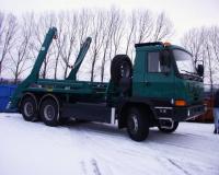 Podvozek TATRA EURO III. s ramenovým nosičem kontejnerů z CTS servis Okřínek.